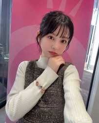 清純ナース系 彩乃（あやの）優しい気配りと清純な笑顔で心を癒すナースさん。