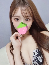 温厚な性格の優しい小柄な女性、ベッドでは飢えた小悪魔