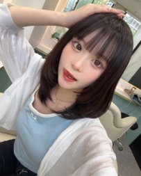 りこ 155cm/Ecup/45kg/20歳  超高校級の可愛さ、最高級の可愛さ