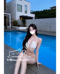 【性感泳裝正妹】外型亮眼，身材曲線完美